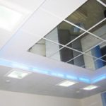 Основные преимущества зеркальных потолков